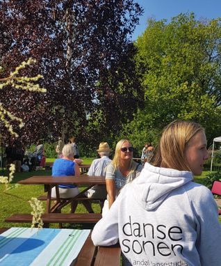 photo_1547758578285